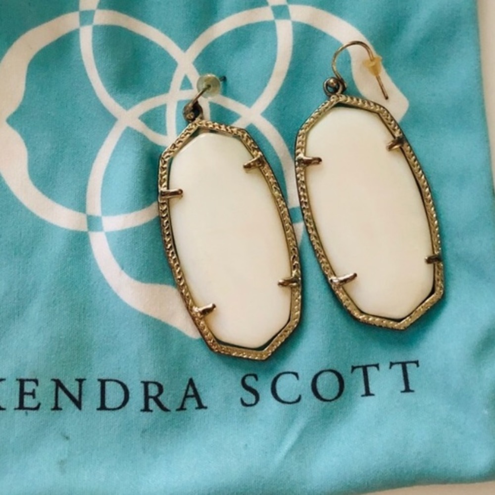 Kendra Scott Danielle Earrings